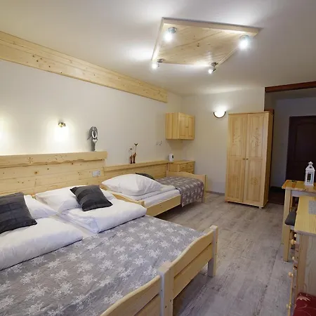 14 לינה וארוחת בוקר 3*